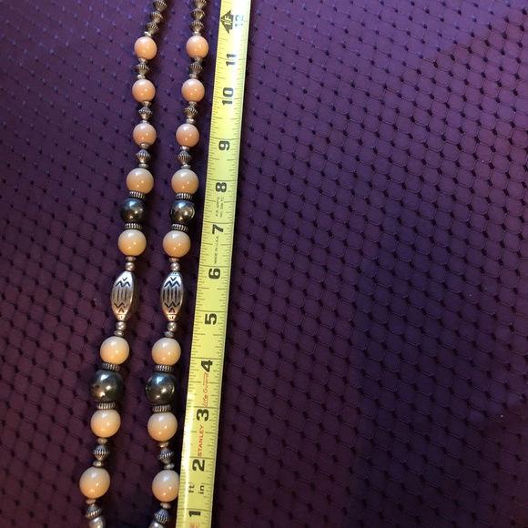 Great necklace for work - Picture 2 of 3